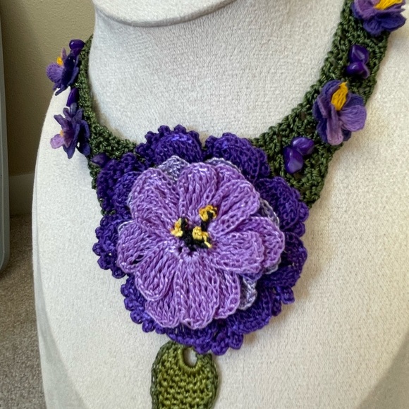 Purple, Crochet Amethyst Necklace, Flower Bib Necklace, Statement Neck Accessory - Picture 9 of 10